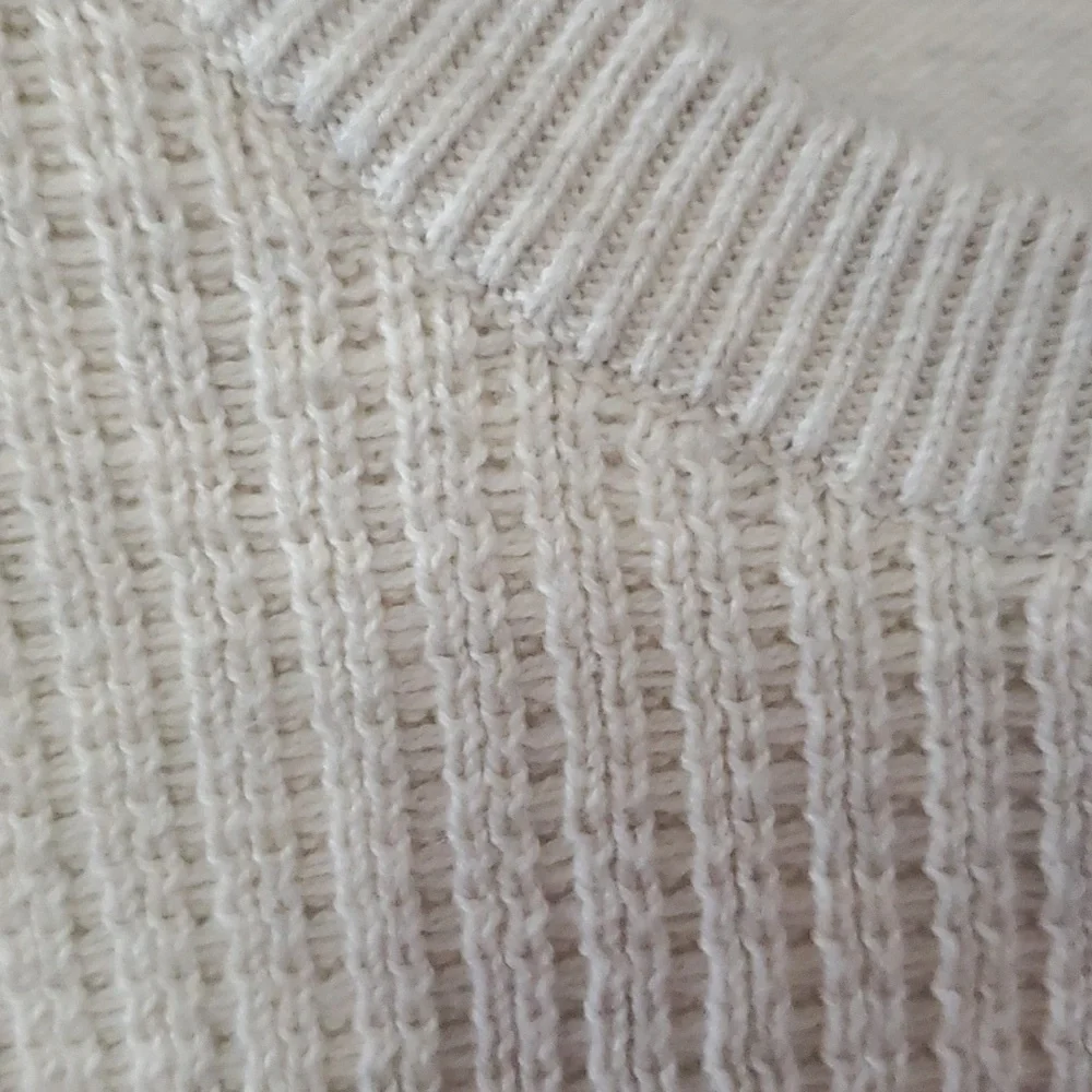 CHAPS sweater - Picture 5 of 9